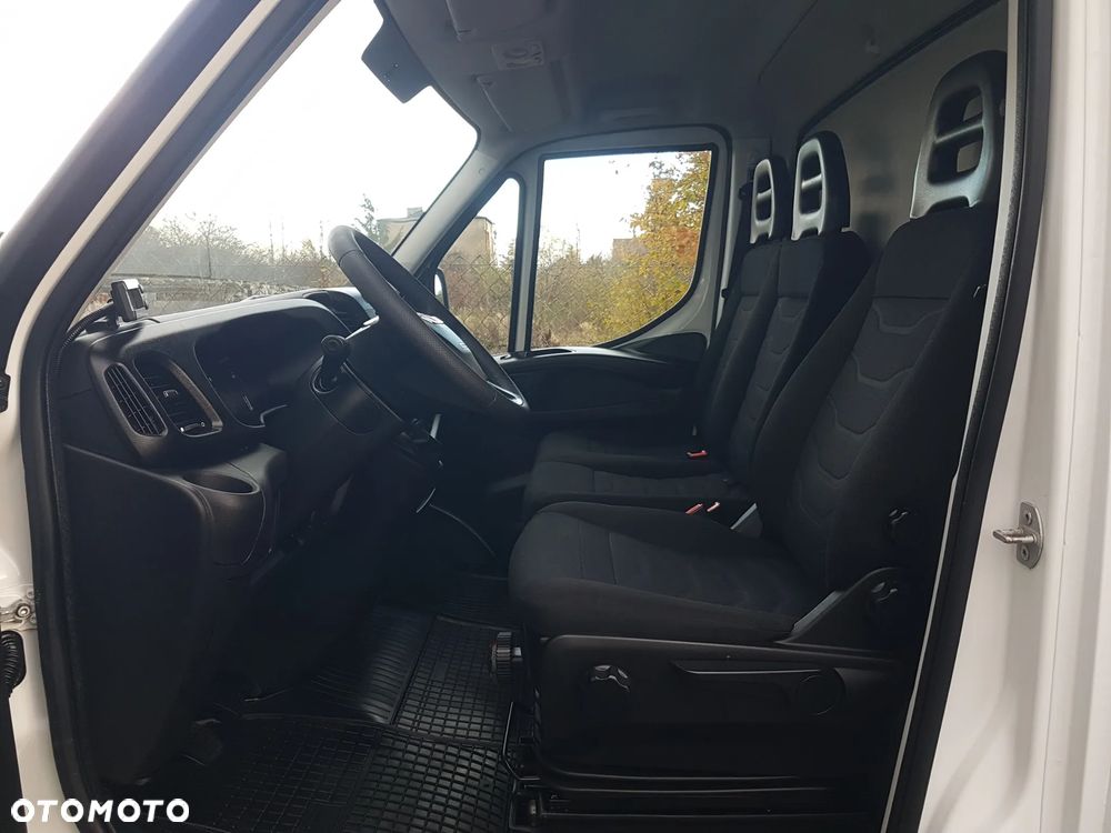 Iveco DAILY 6EP CHŁODNIA MROŹNIA IZOTERMA AGREGAT THERMO KING V-200 MAX GRZANIE 3,41x2,09x2,10 - 22