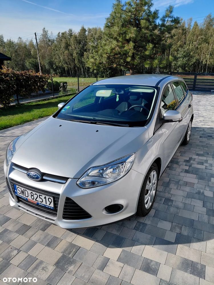 Ford Focus 1.0 EcoBoost Ambiente - 4