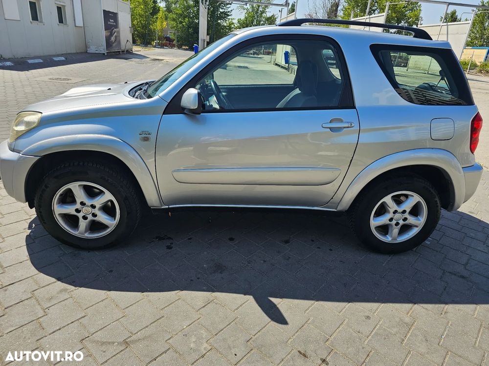 Toyota RAV4 2.0 D-4D VIP - 3