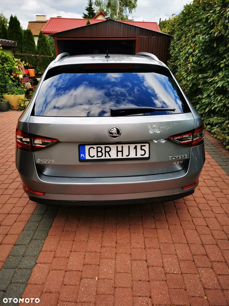 Skoda Superb 2.0 TDI SCR Ambition DSG - 7