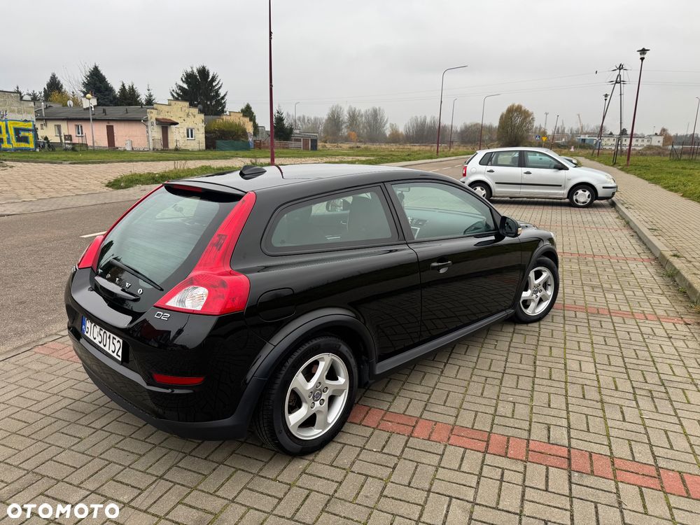 Volvo C30 D2 - 10