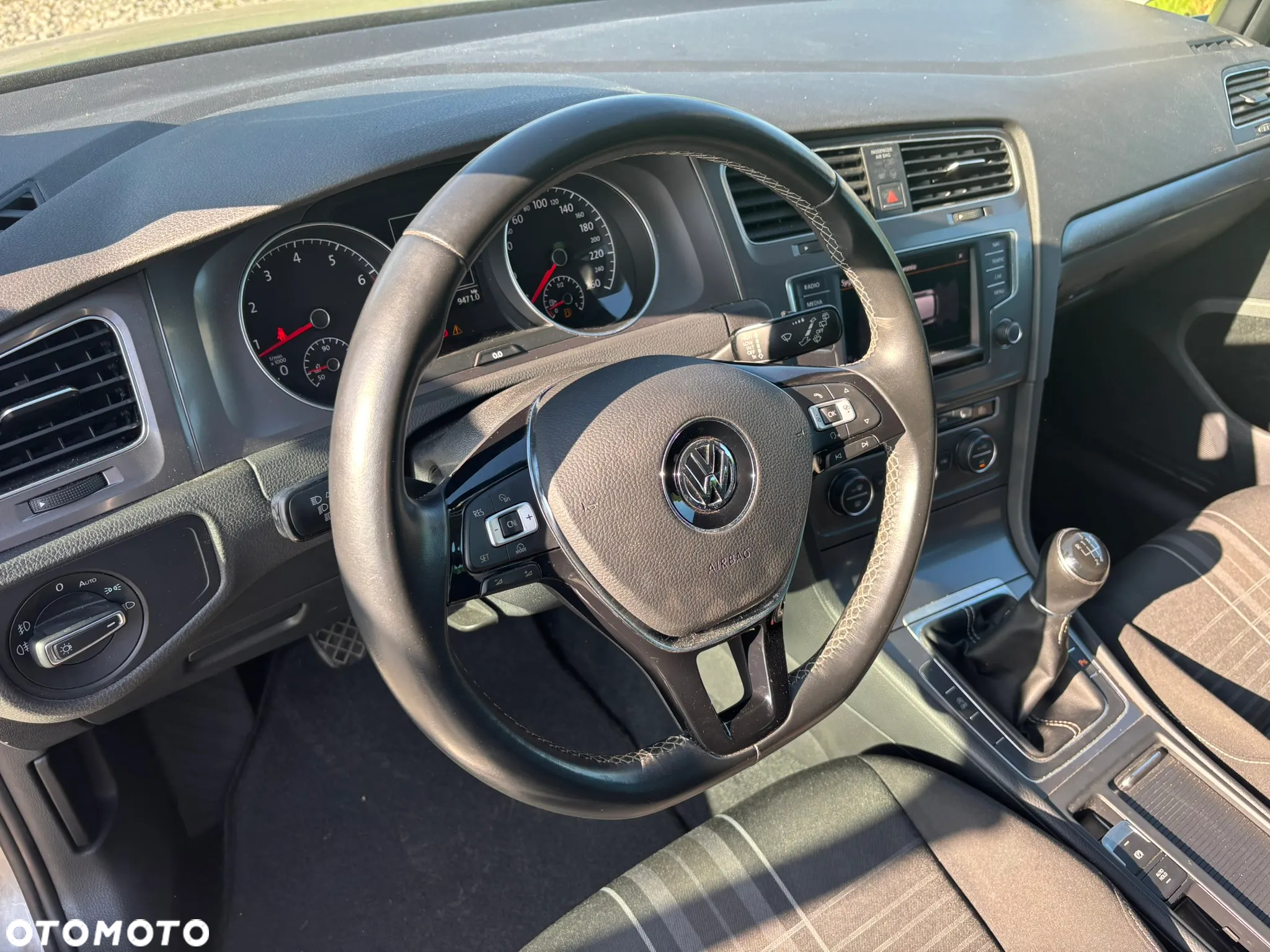 Volkswagen Golf VII 1.2 TSI BMT Trendline Perfectline - 17