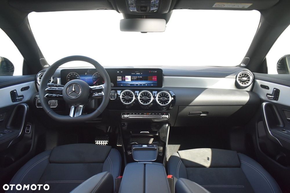 Mercedes-Benz CLA - 6