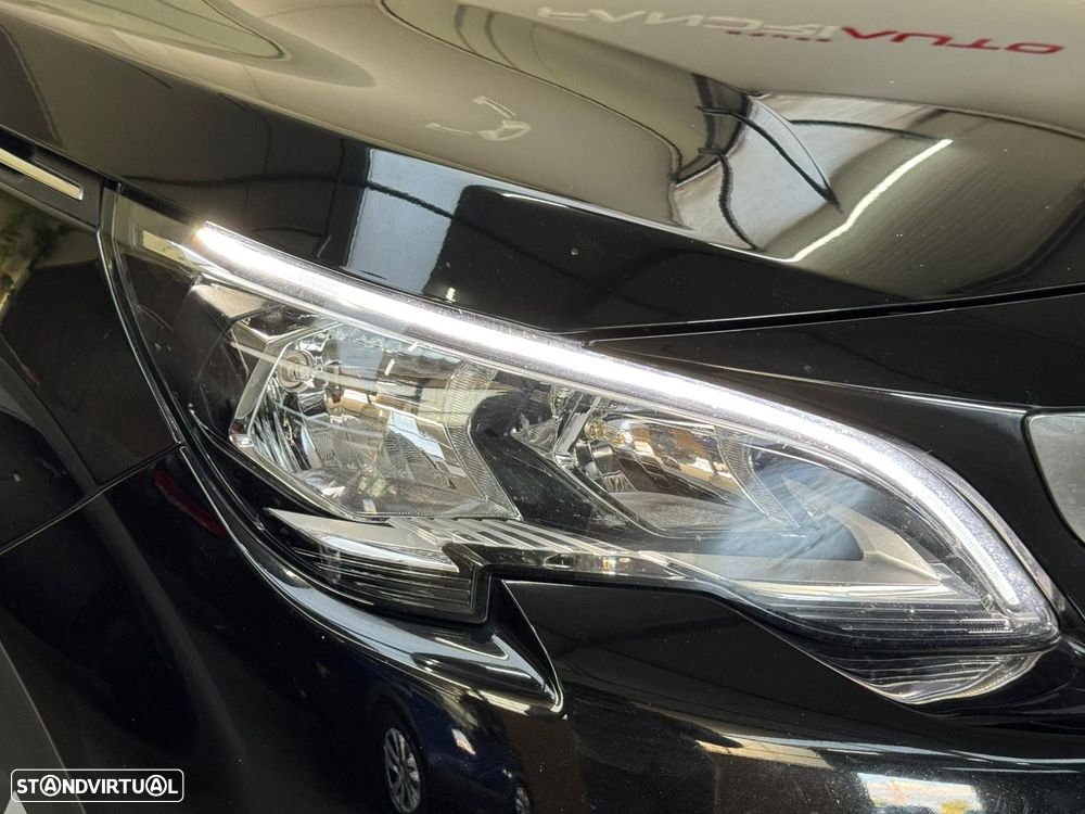 Peugeot 5008 1.5 BlueHDi Active Pack EAT8 - 6