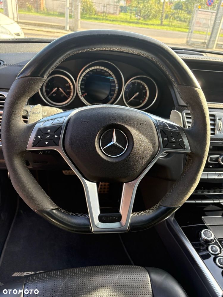 Mercedes-Benz Klasa E - 16