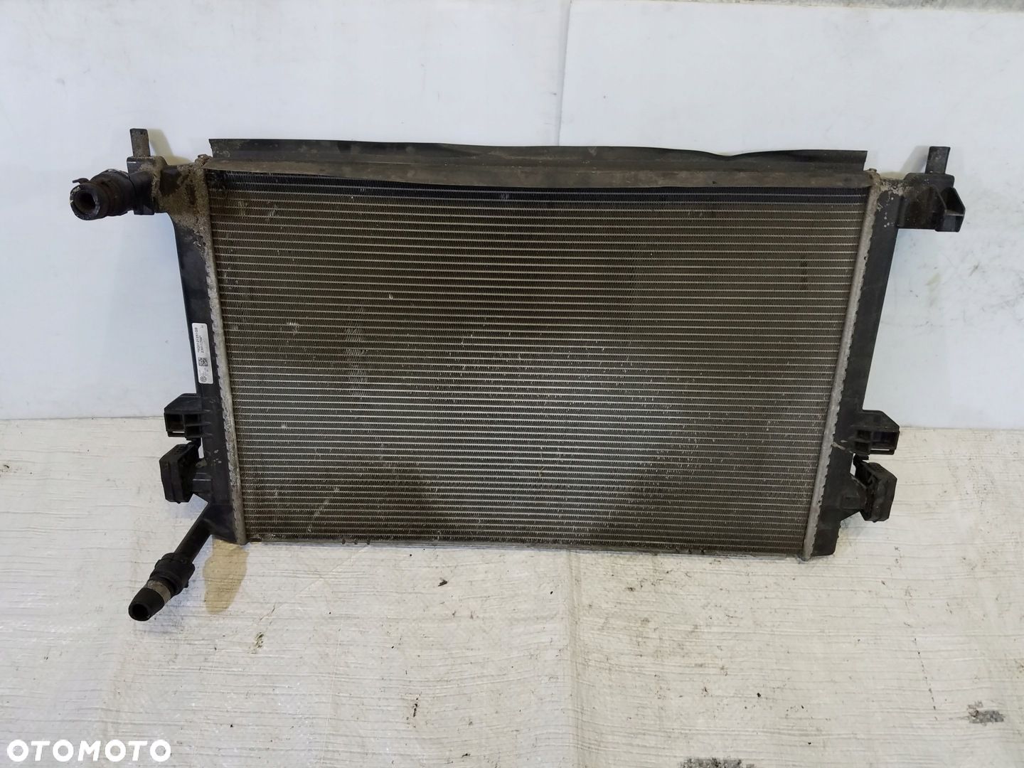 CHŁODNICA WODY VW PASSAT B8 1.6 TDI 5Q0121251GB - 1