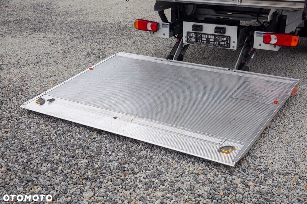 Peugeot Boxer 165KM 8ep KONTENER + WINDA dHollandia 750kg - 5