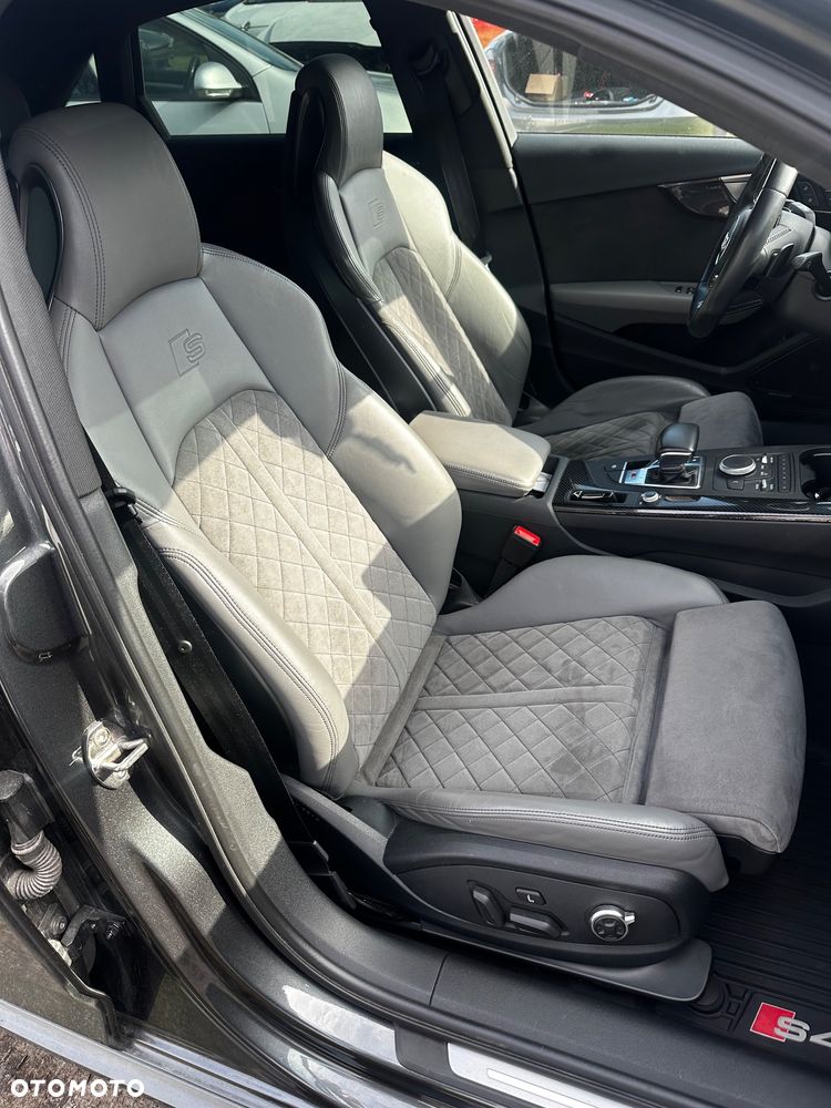 Audi S4 Limousine - 8