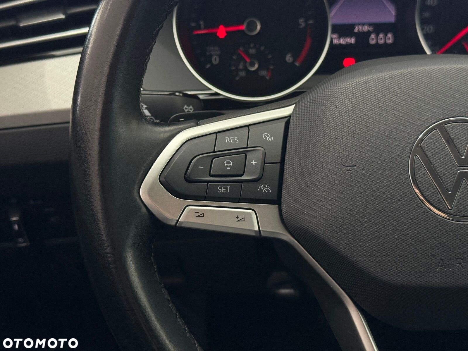 Volkswagen Passat 2.0 TDI EVO Business DSG - 21