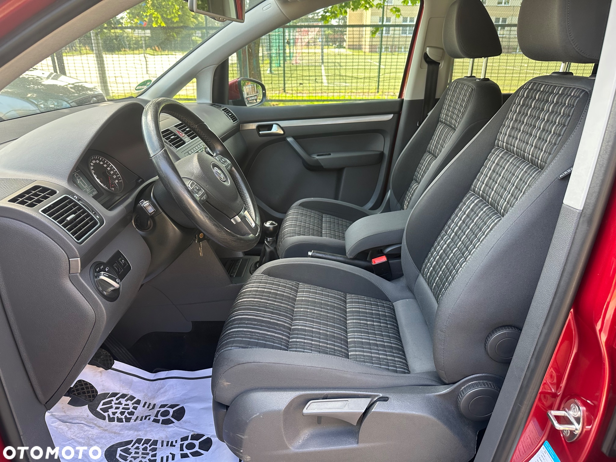 Volkswagen Touran 1.4 TSI Cross - 9