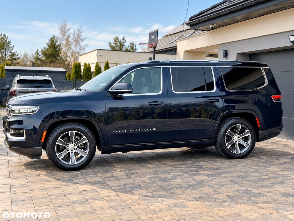 Jeep Grand Wagoneer - 4