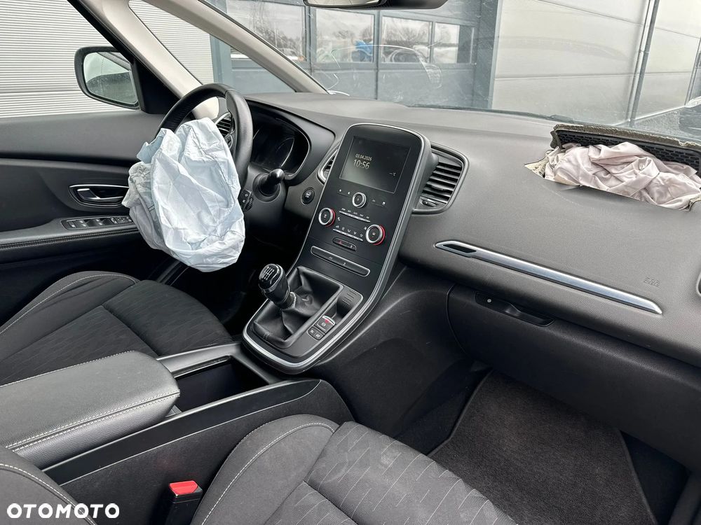 Renault Scenic - 7