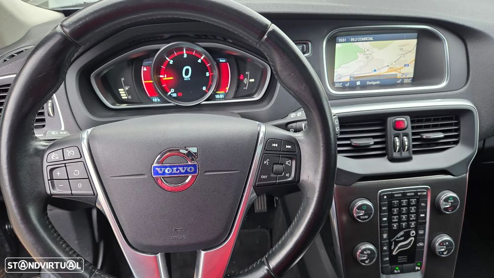 Volvo V40 Cross Country 1.6 D2 Momentum - 19