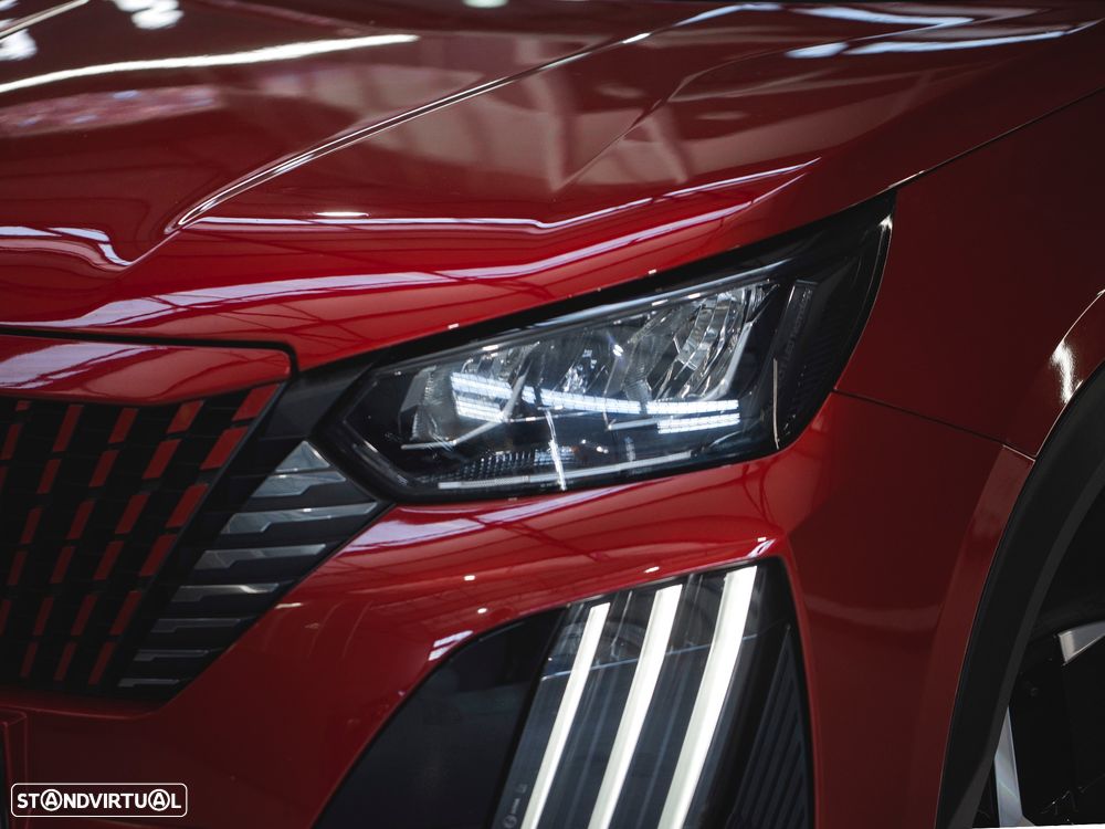Peugeot 2008 1.2 PureTech Allure Pack - 11