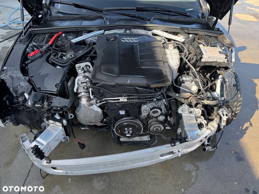 Audi A4 Avant 35 TDI S tronic S line - 14