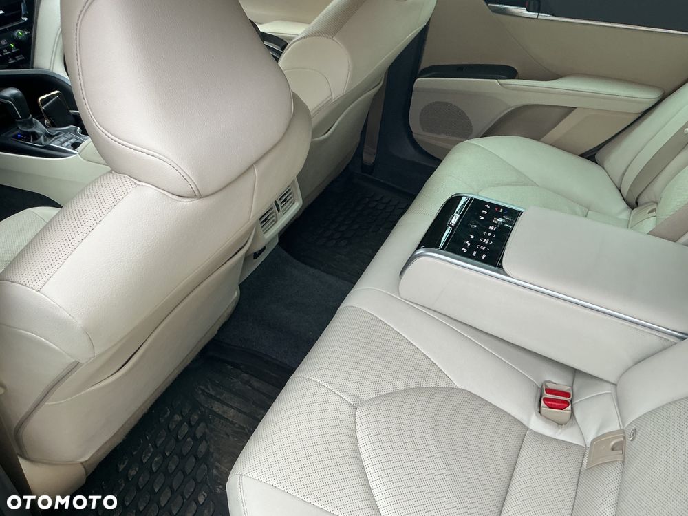 Toyota Camry 2.5 Hybrid Executive CVT - 7