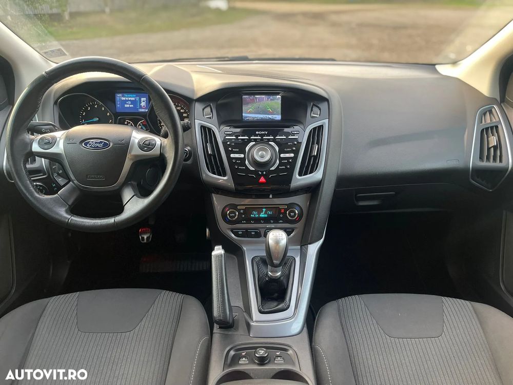 Ford Focus Turnier 1.6 EcoBoost Start-Stopp-System Titanium - 8