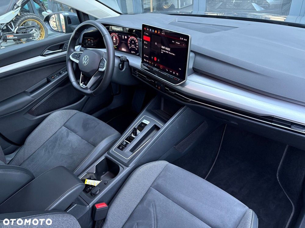 Volkswagen Golf - 17