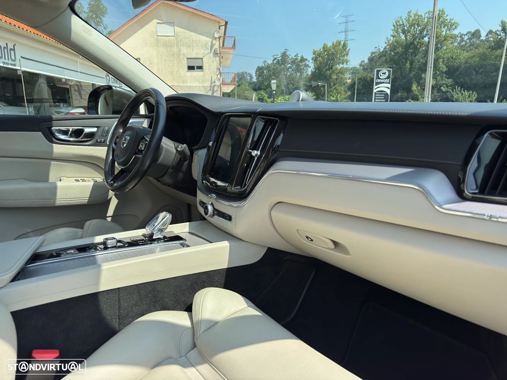 Volvo XC 60 2.0 T8 PHEV Inscription AWD - 3