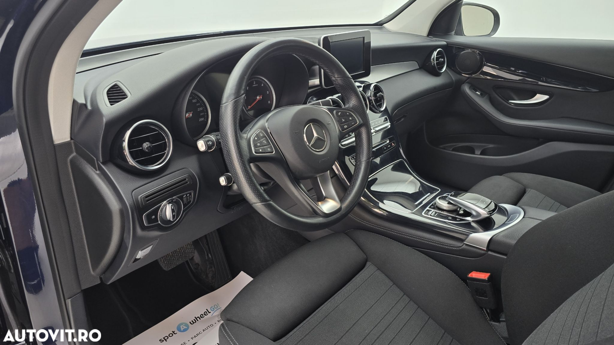 Mercedes-Benz GLC 250 d 4MATIC - 13