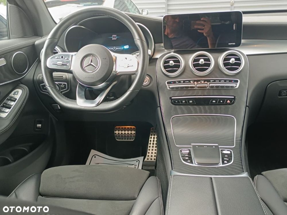 Mercedes-Benz GLC - 22