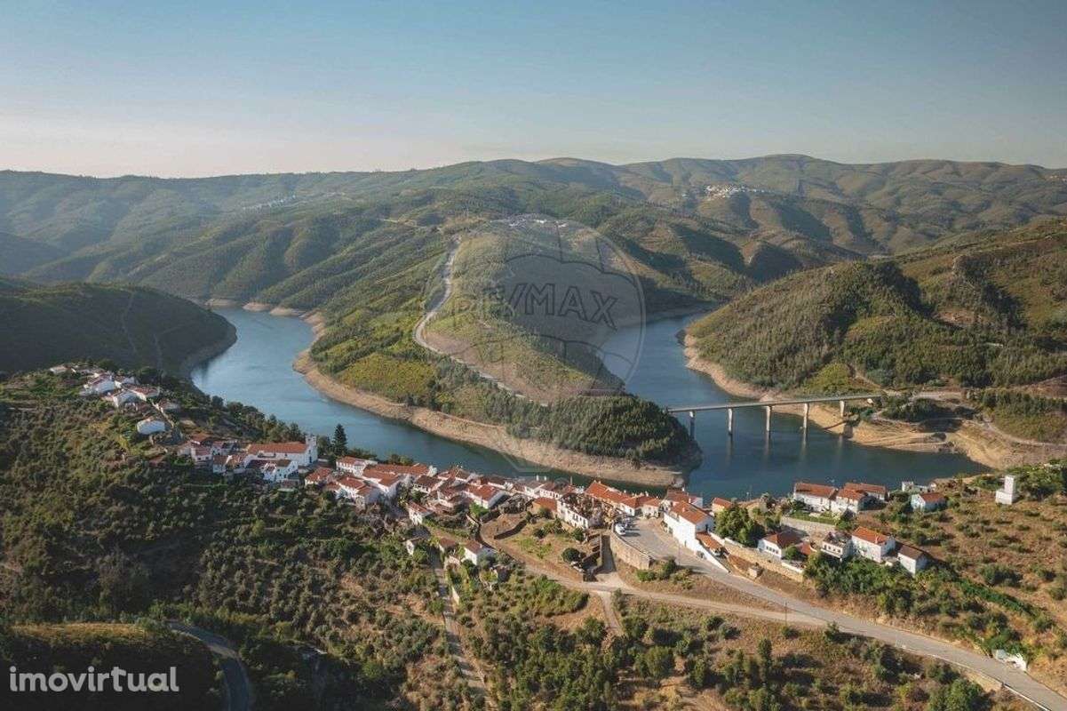 Moradia T1 para venda - Grande imagem: 2/34