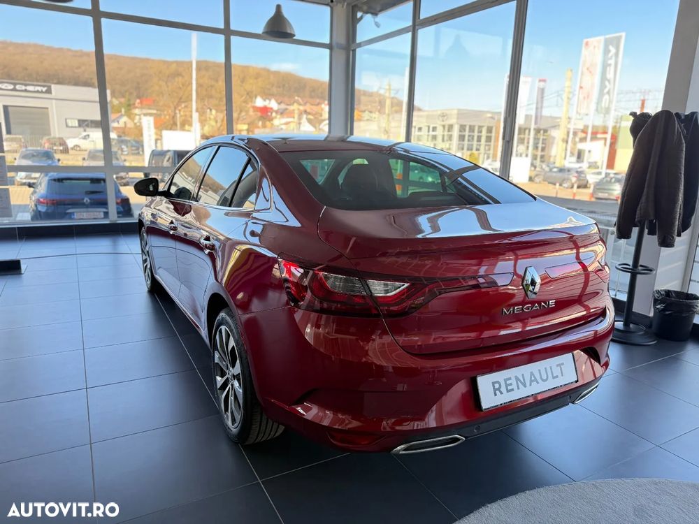 Renault Megane TCe 140 GPF Techno - 11