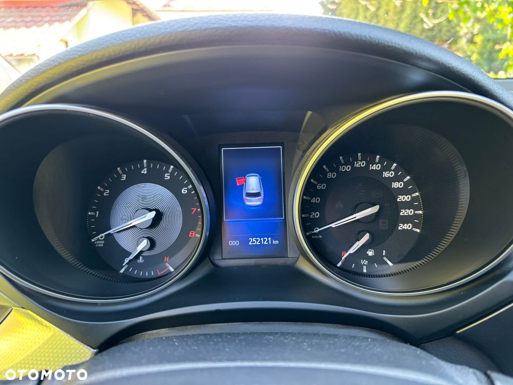 Toyota Avensis 1.8 Prestige - 9