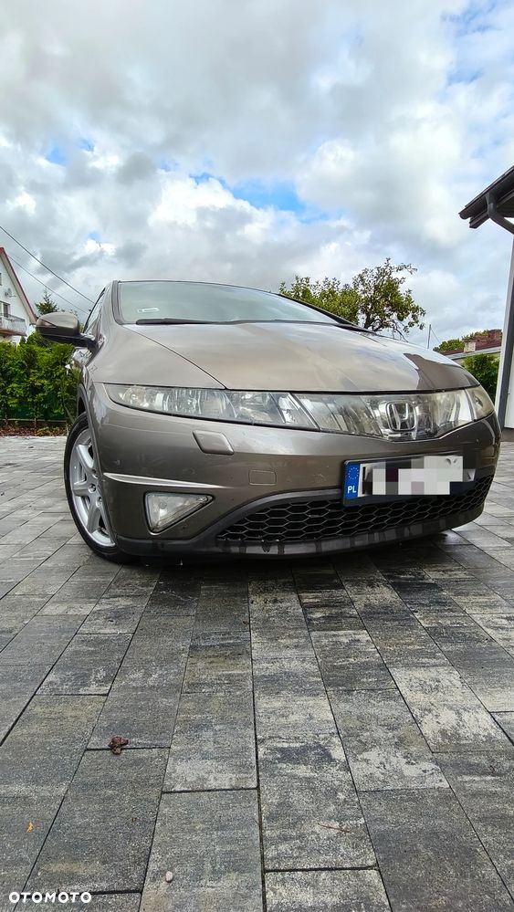 Honda Civic 2.2i-CTDi DPF Executive - 1