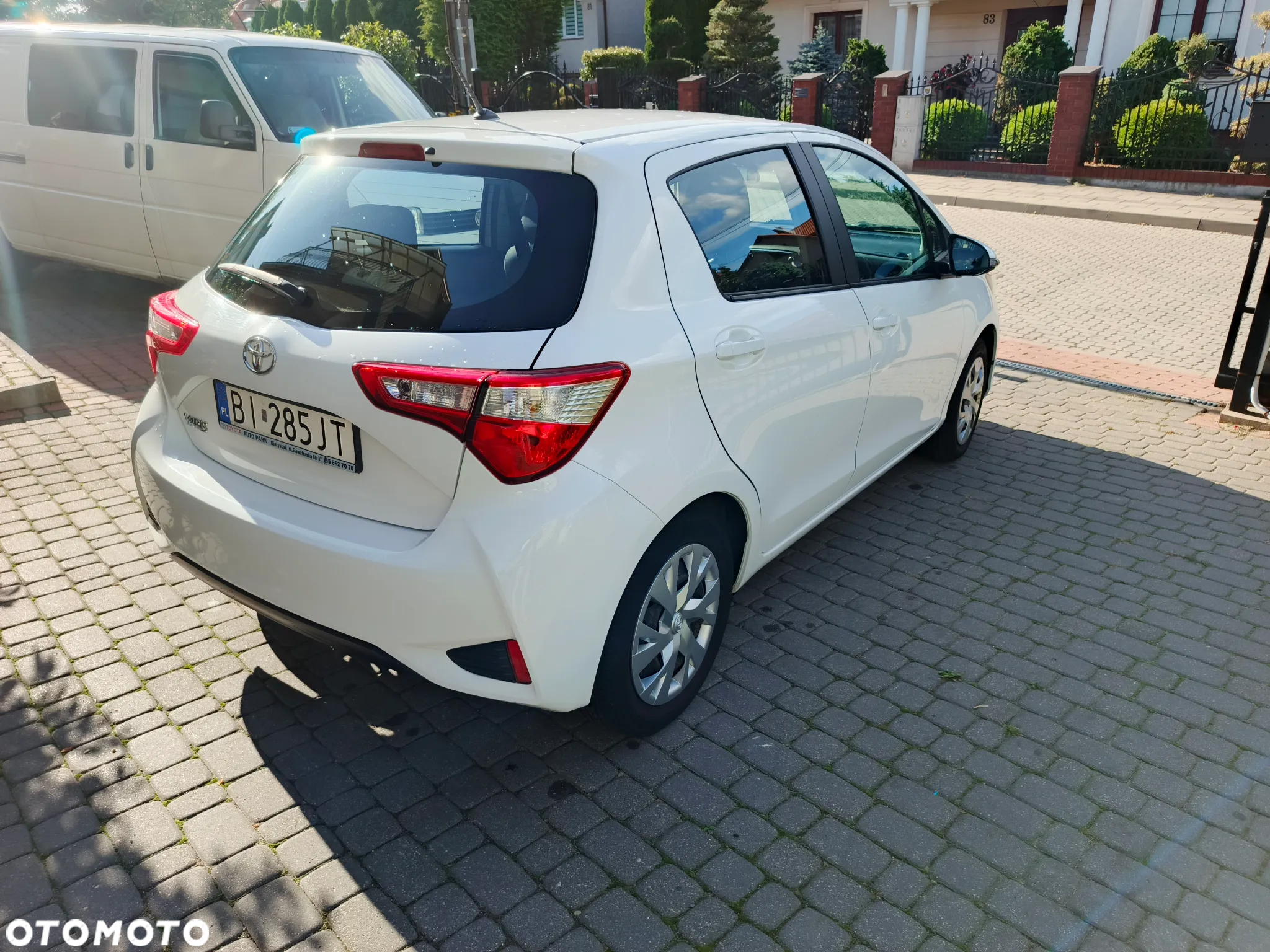 Toyota Yaris 1.5 Premium - 2