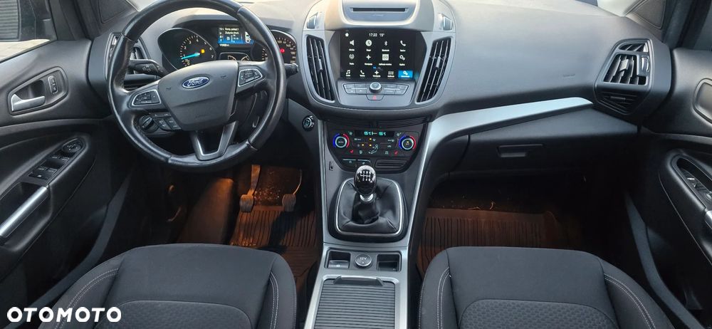 Ford Kuga 1.5 EcoBoost 2x4 Business Edition - 22