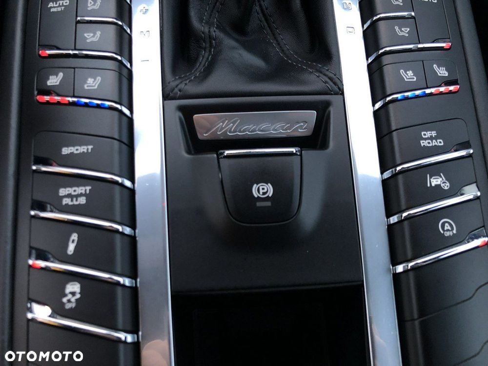 Porsche Macan - 28