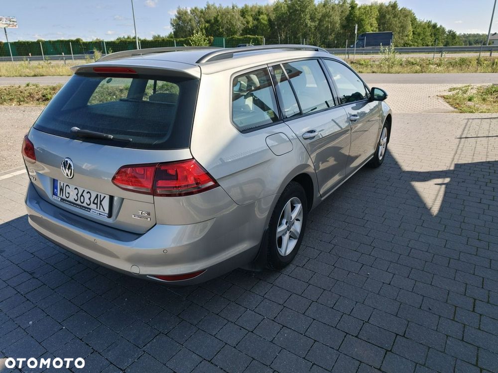 Volkswagen Golf - 10