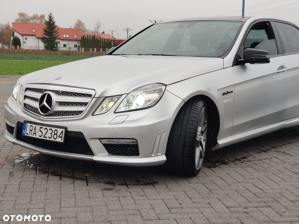 Mercedes-Benz Klasa E 63 AMG T AMG Speedshift 7G-MCT - 33