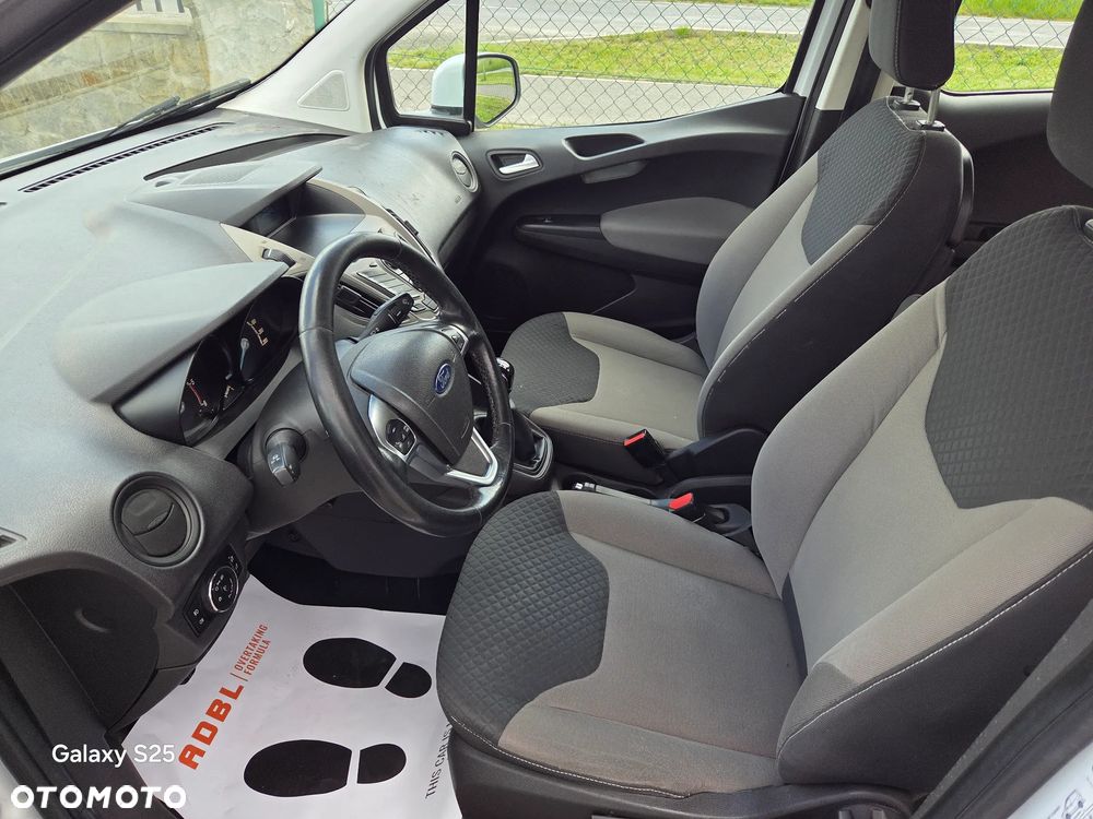 Ford Courier - 5
