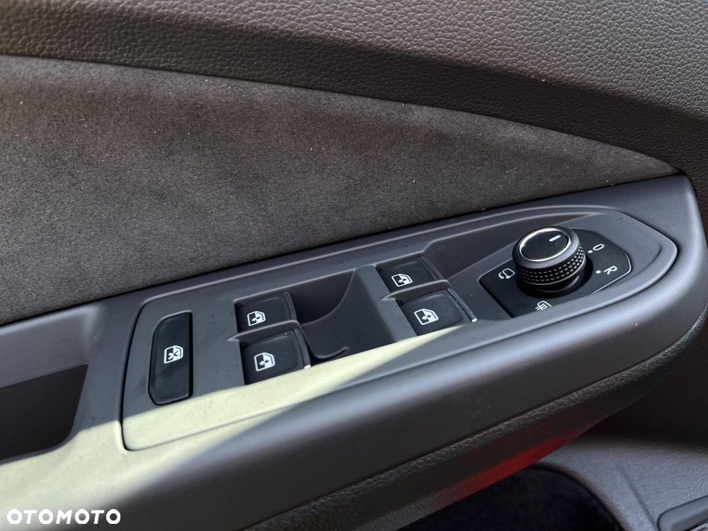 Volkswagen Golf - 12