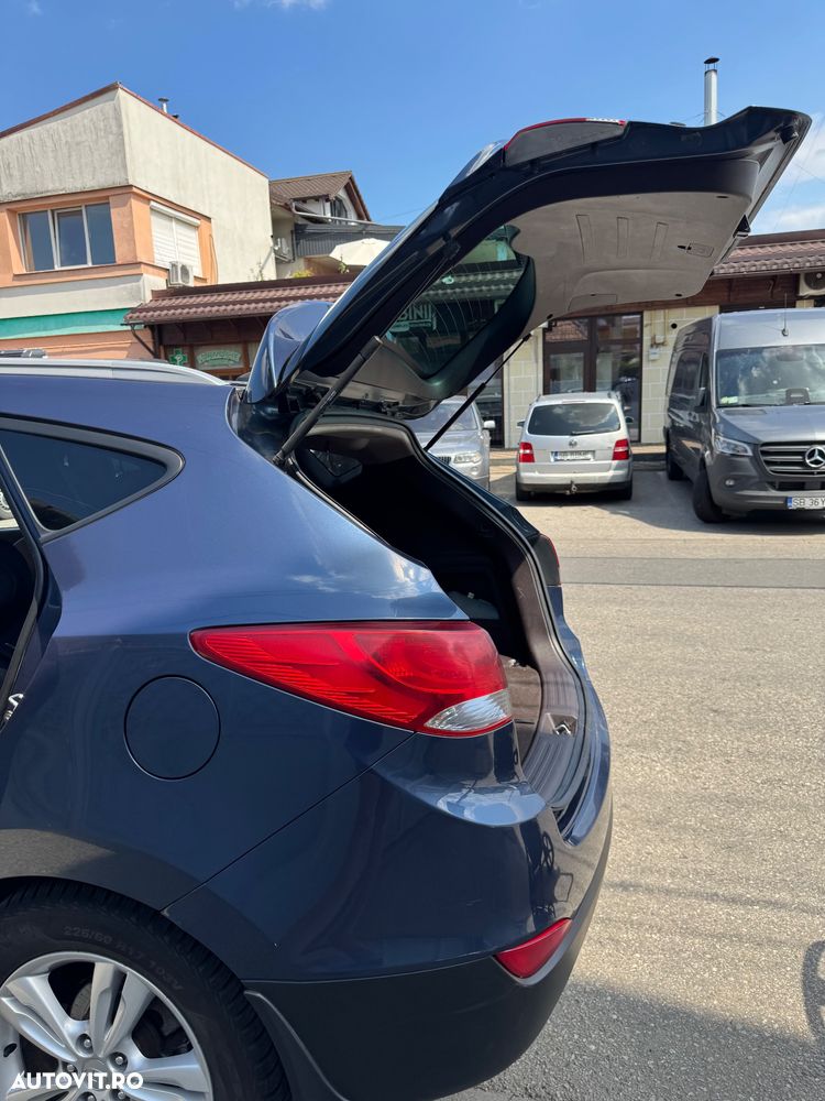Hyundai ix35 - 22