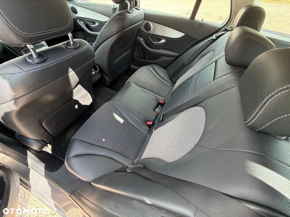 Mercedes-Benz Klasa C 200 BlueTEC 7G-TRONIC Edition 1 - 11