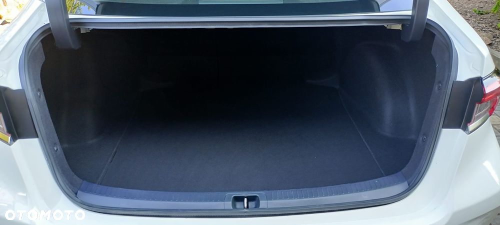 Toyota Corolla 1.5 Comfort - 23
