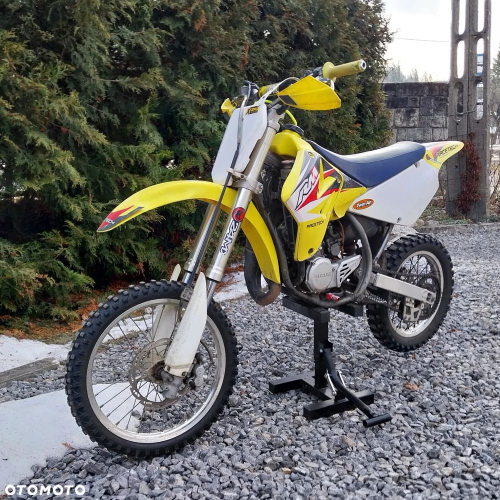 Suzuki RM - 2