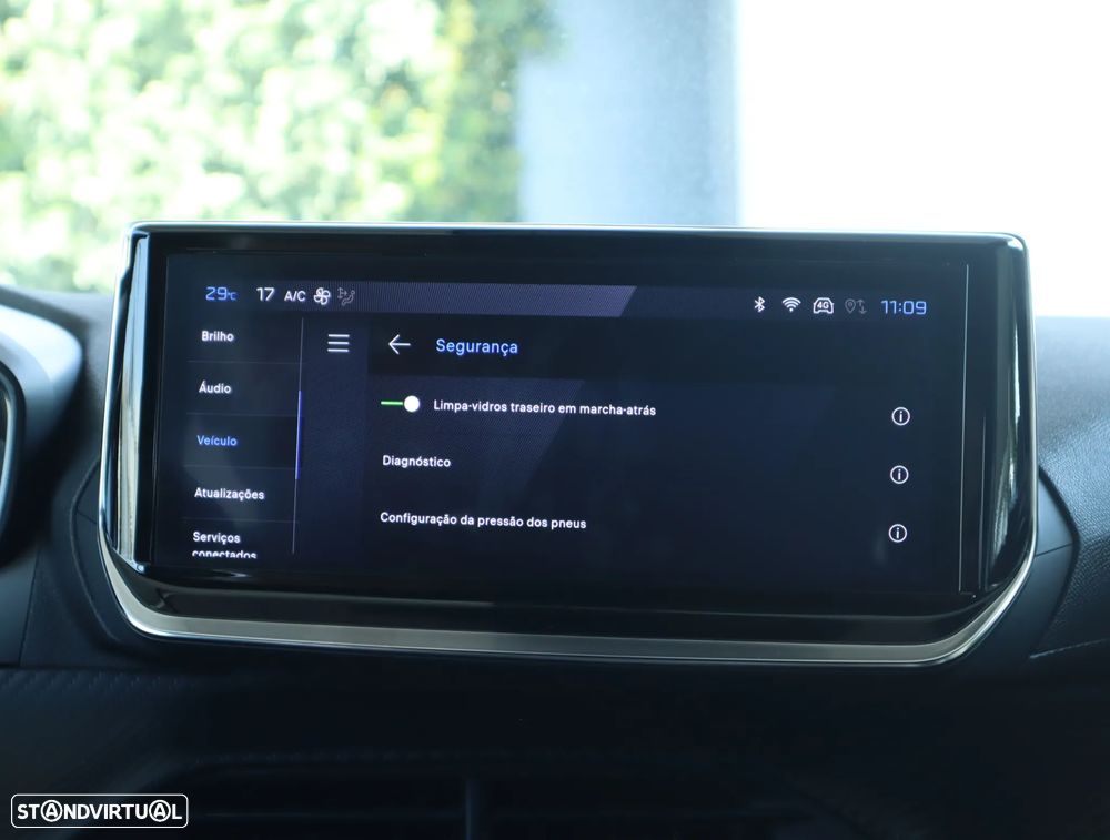 Peugeot 2008 1.2 Hybrid Allure e-DCS6 - 45