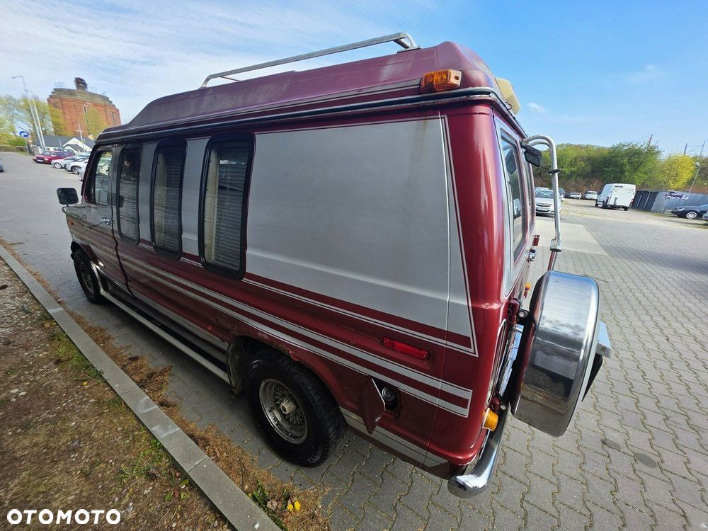 Ford Econoline - 5