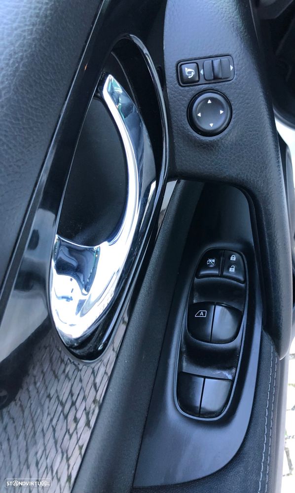 Nissan Qashqai 1.5 dCi N-Connecta 18 PS - 24