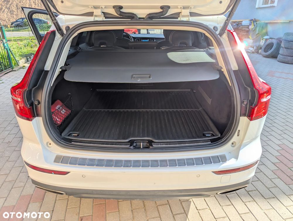 Volvo V60 T5 AWD Momentum - 12
