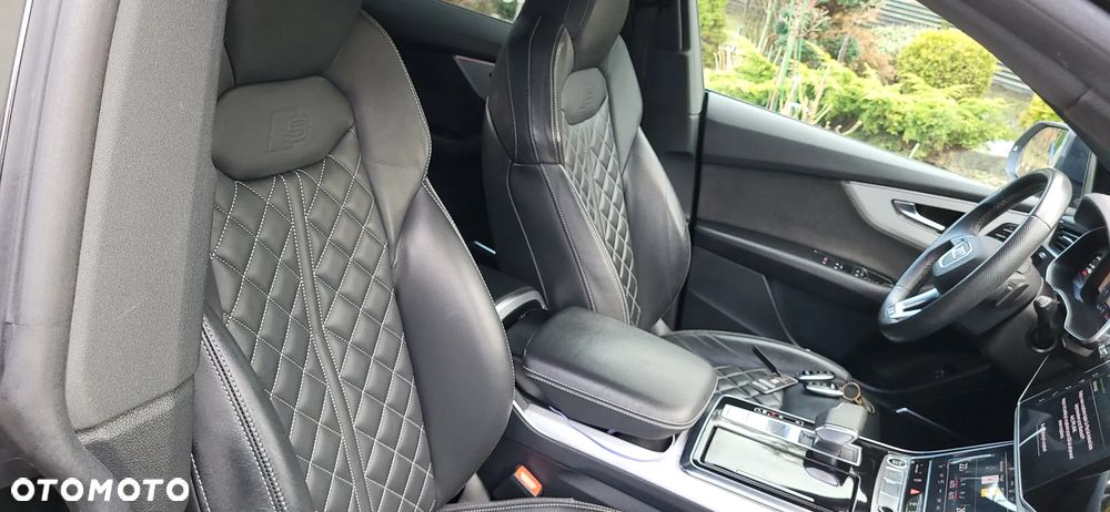 Audi Q8 SUV TFSI quattro 250 kW tiptronic S line business - 9