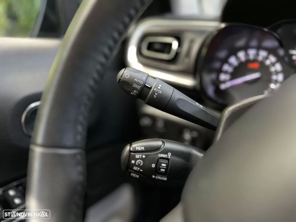Citroën C3 1.2 PureTech Shine Pack - 30