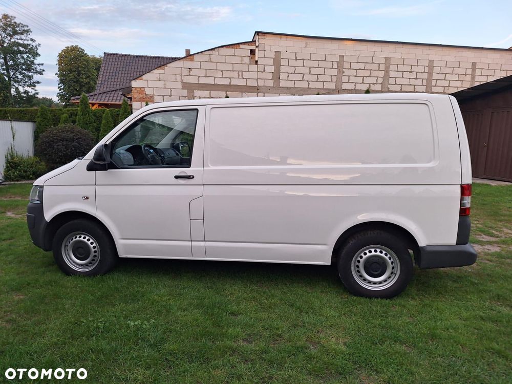 Volkswagen Transporter - 4