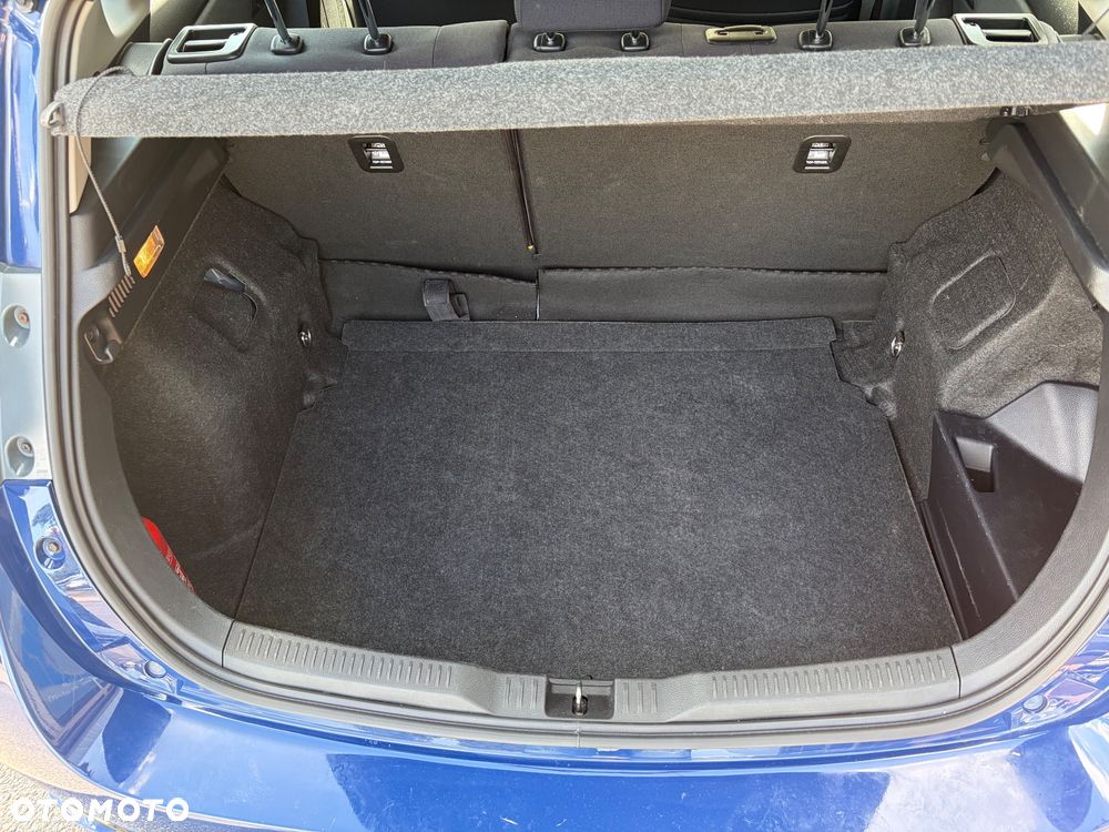 Toyota Auris - 23