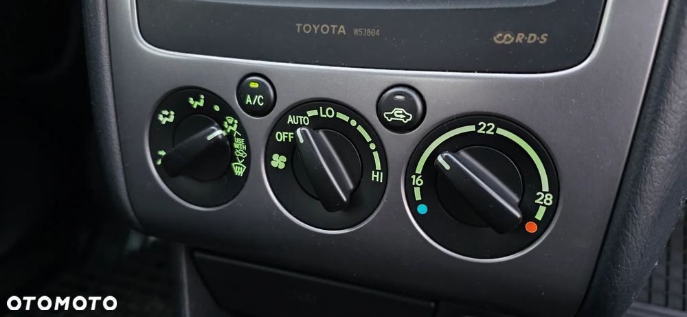 Toyota Avensis 1.6 VVT-i Terra Plus - 6