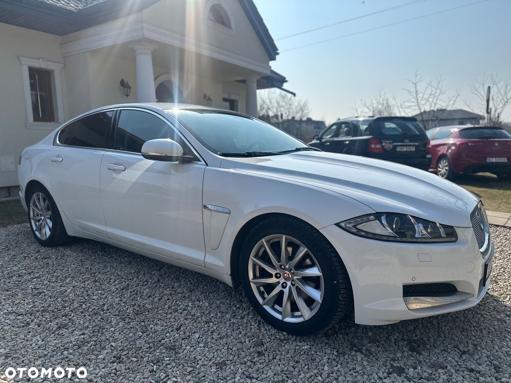 Jaguar XF 2.2 D Luxury - 3